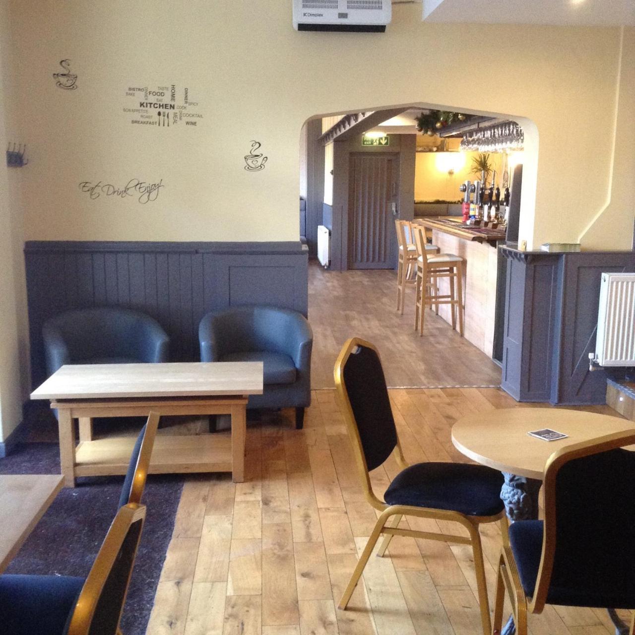 The Bear On The Square Millom Exterior foto