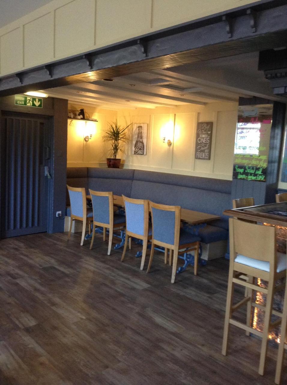 The Bear On The Square Millom Exterior foto