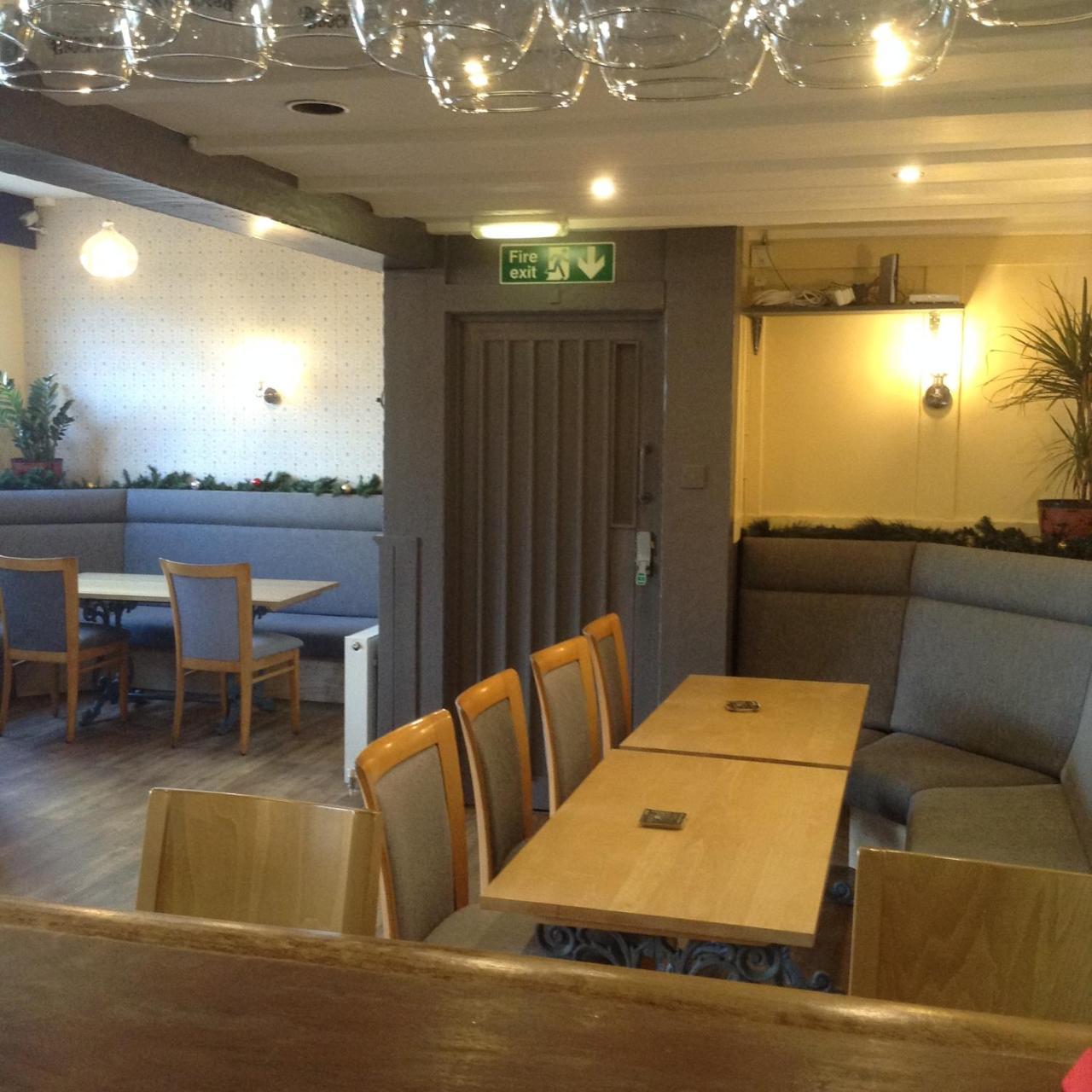 The Bear On The Square Millom Exterior foto